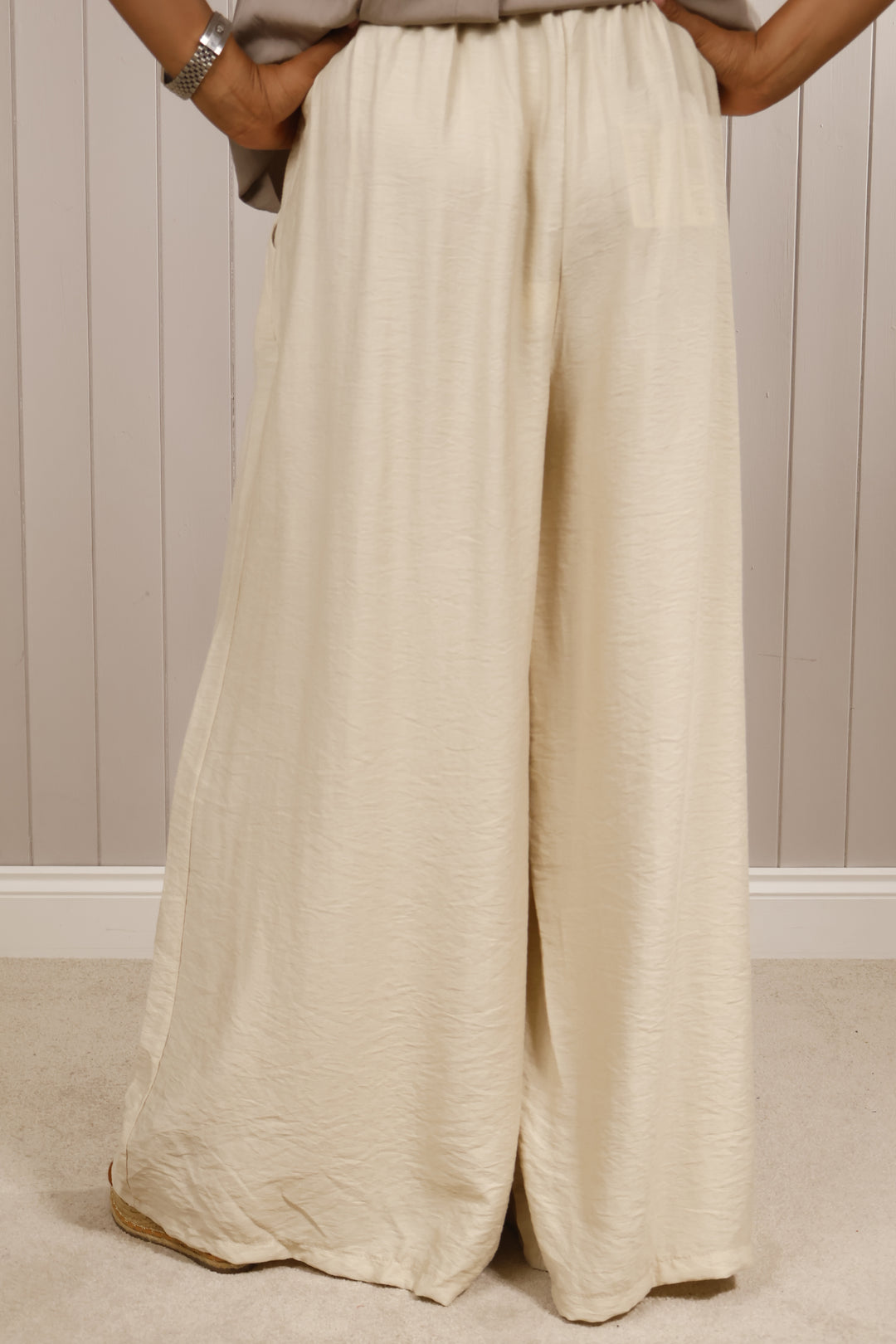 Lila Luxe Trousers Beige
