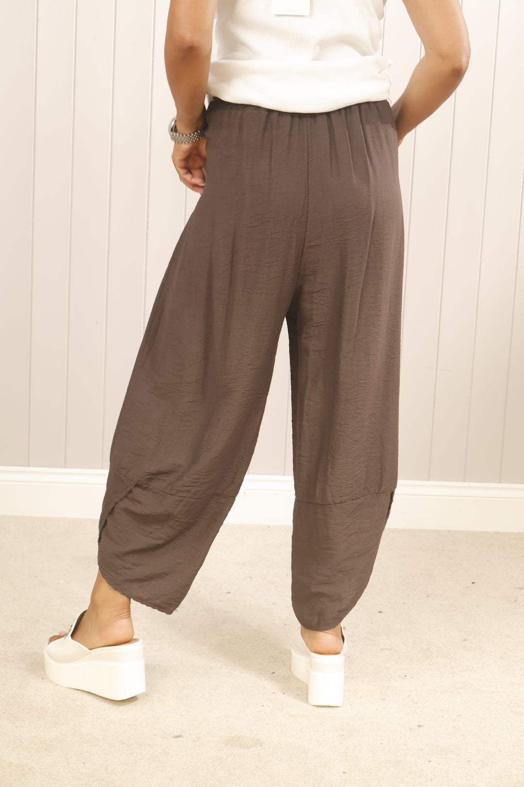 Tahlia Barrel Leg Trousers Chocolate