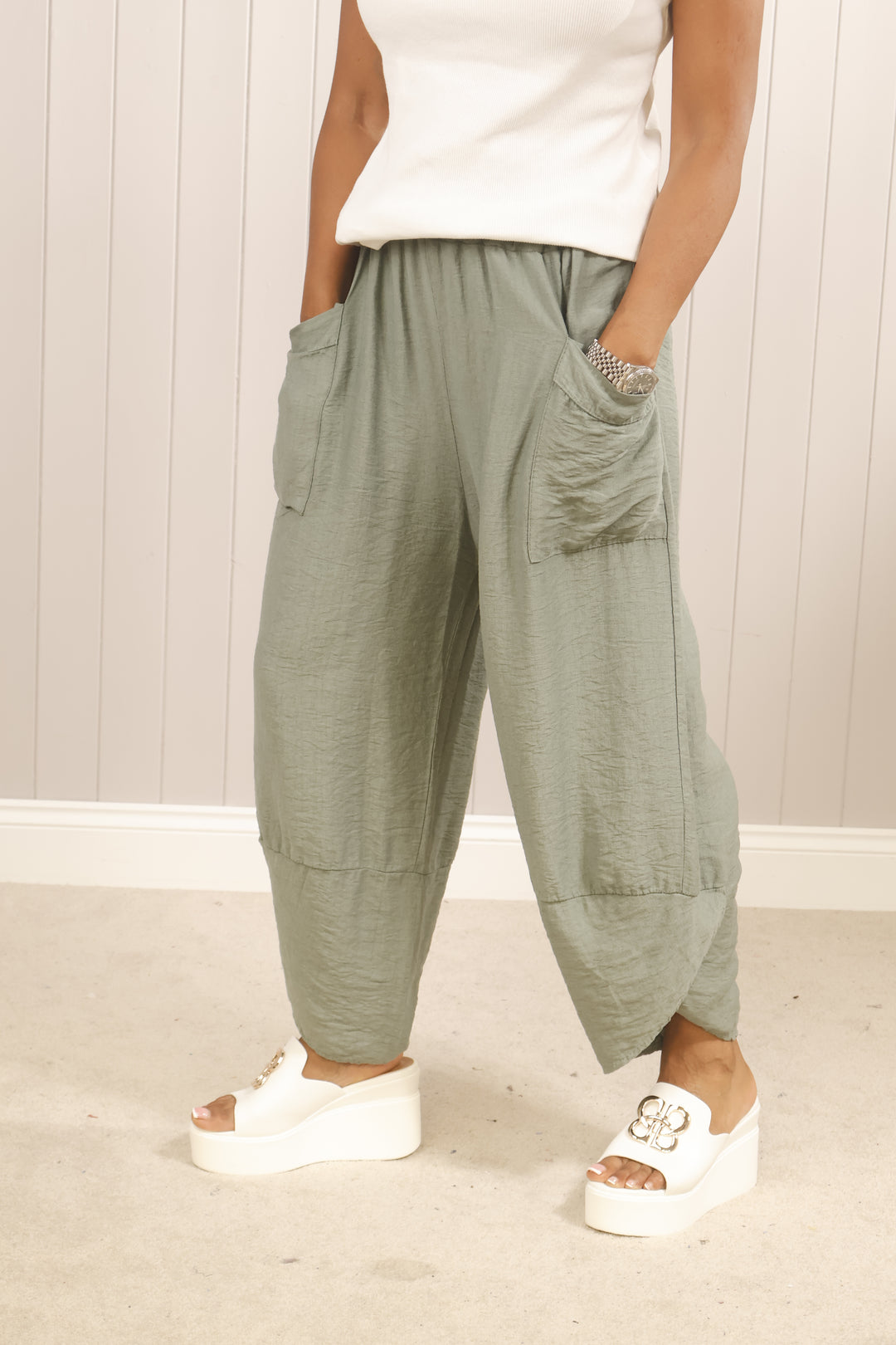 Tahlia Barrel Leg Trousers Khaki
