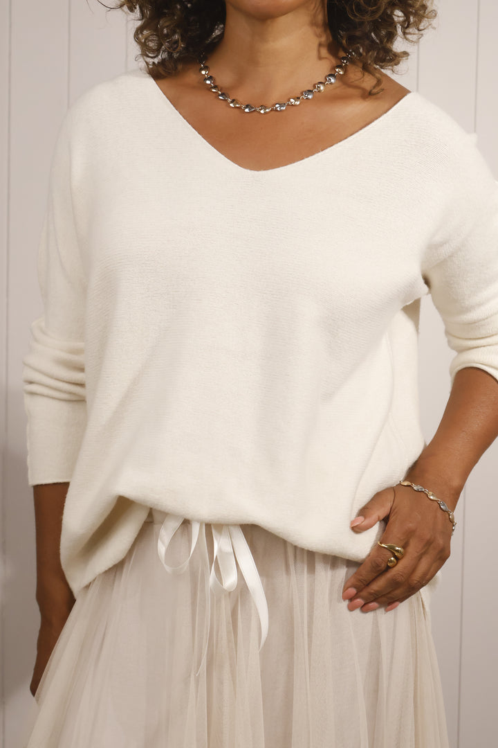Anabelle V-Neck Jumper Cream