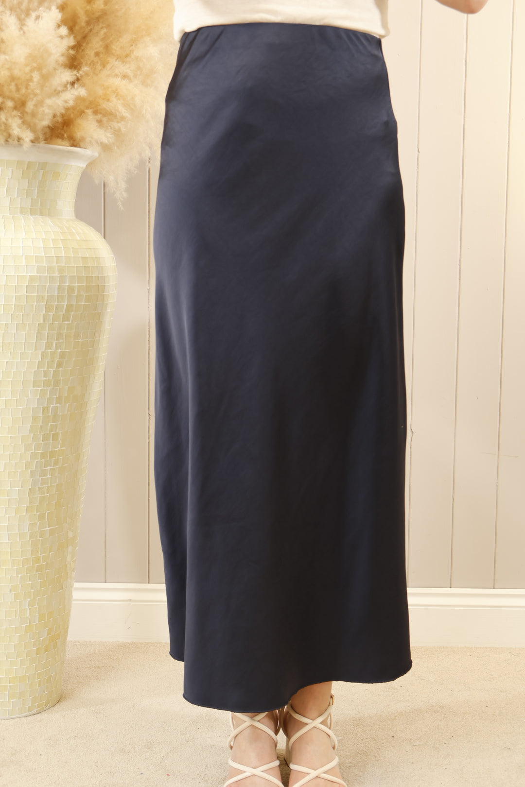 Beatrice Satin skirt Navy