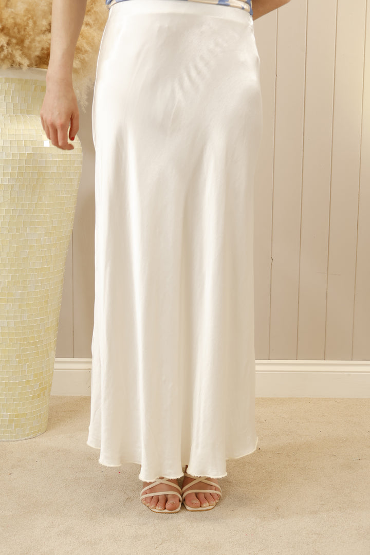 Satin Flair Skirt Ivory