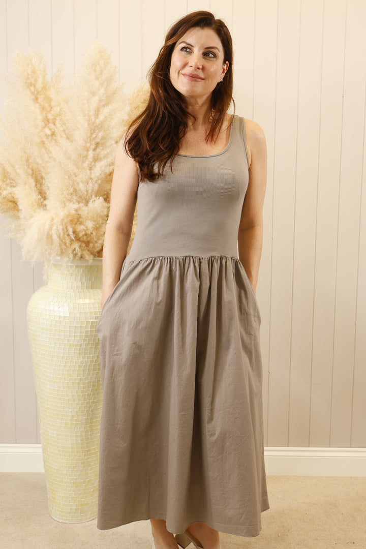 Venus Midi Dress Mocha