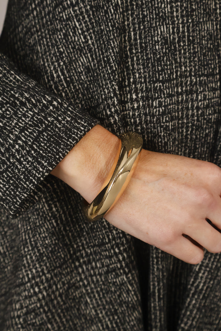 Bold Sculpted Bangle Gold