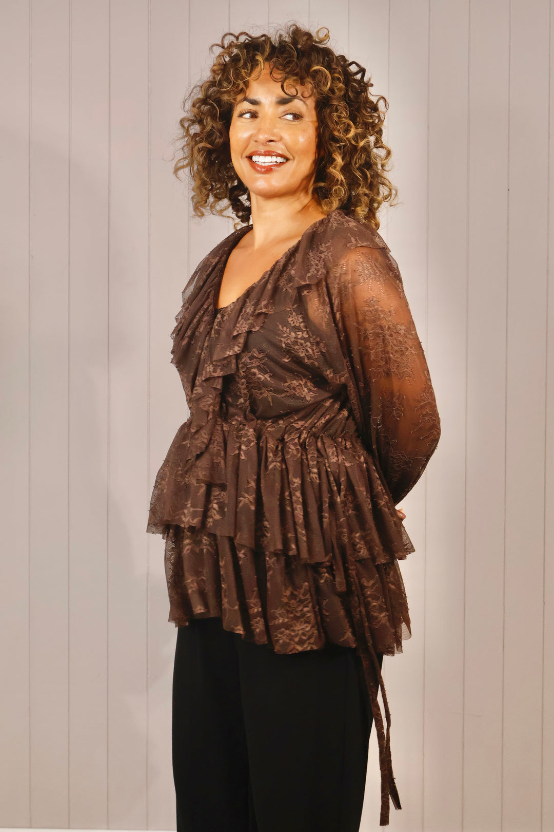 Giovanna Lace Blouse Chocolate