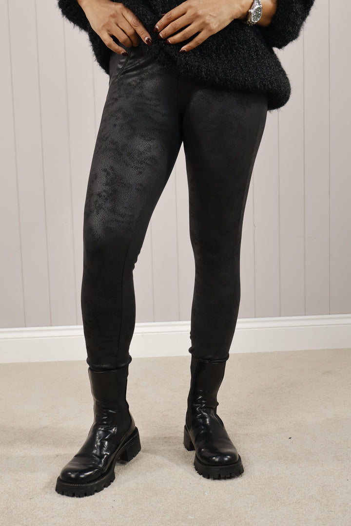 Black Selena Snakeprint Treggings