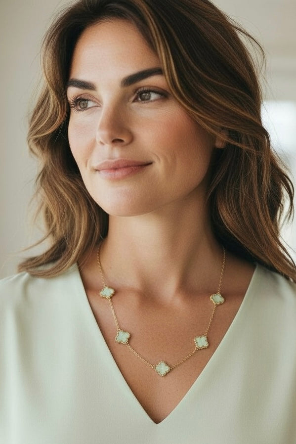 Clover Necklace Short Gold/Sage