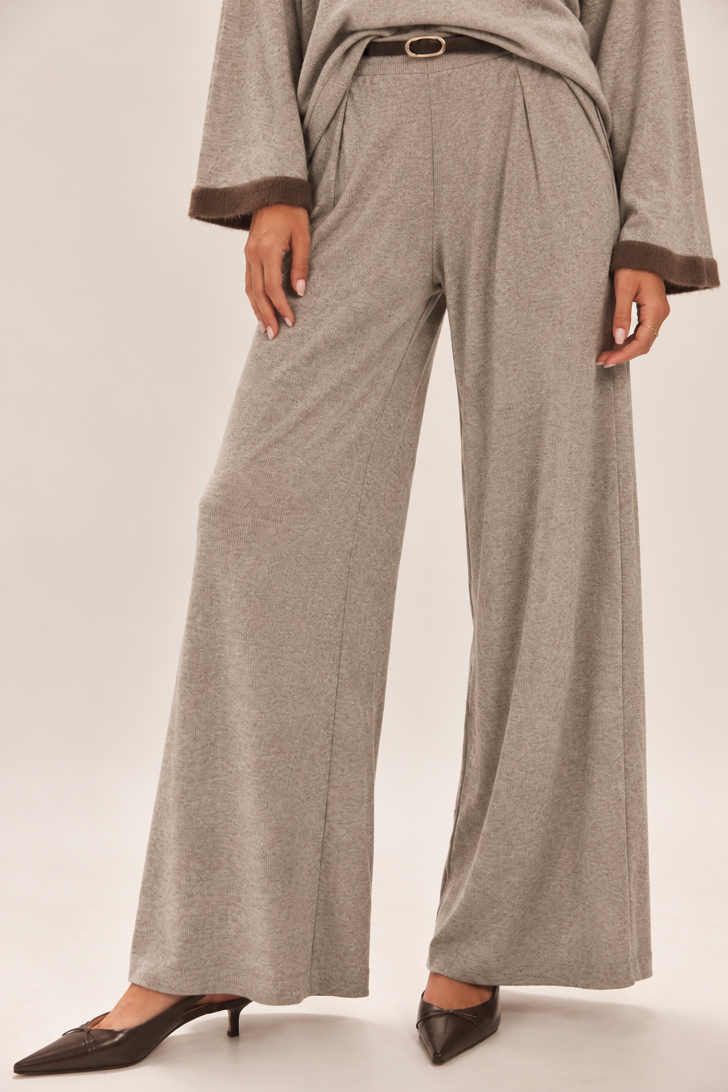 Cassidy V-Neck Co-Ord Beige