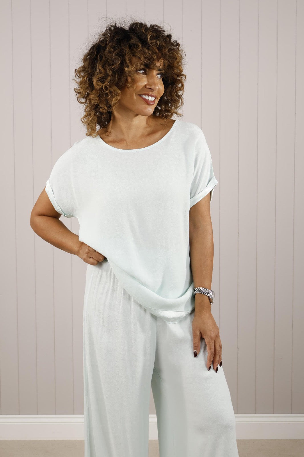 Satin Edged V Back Top Mint