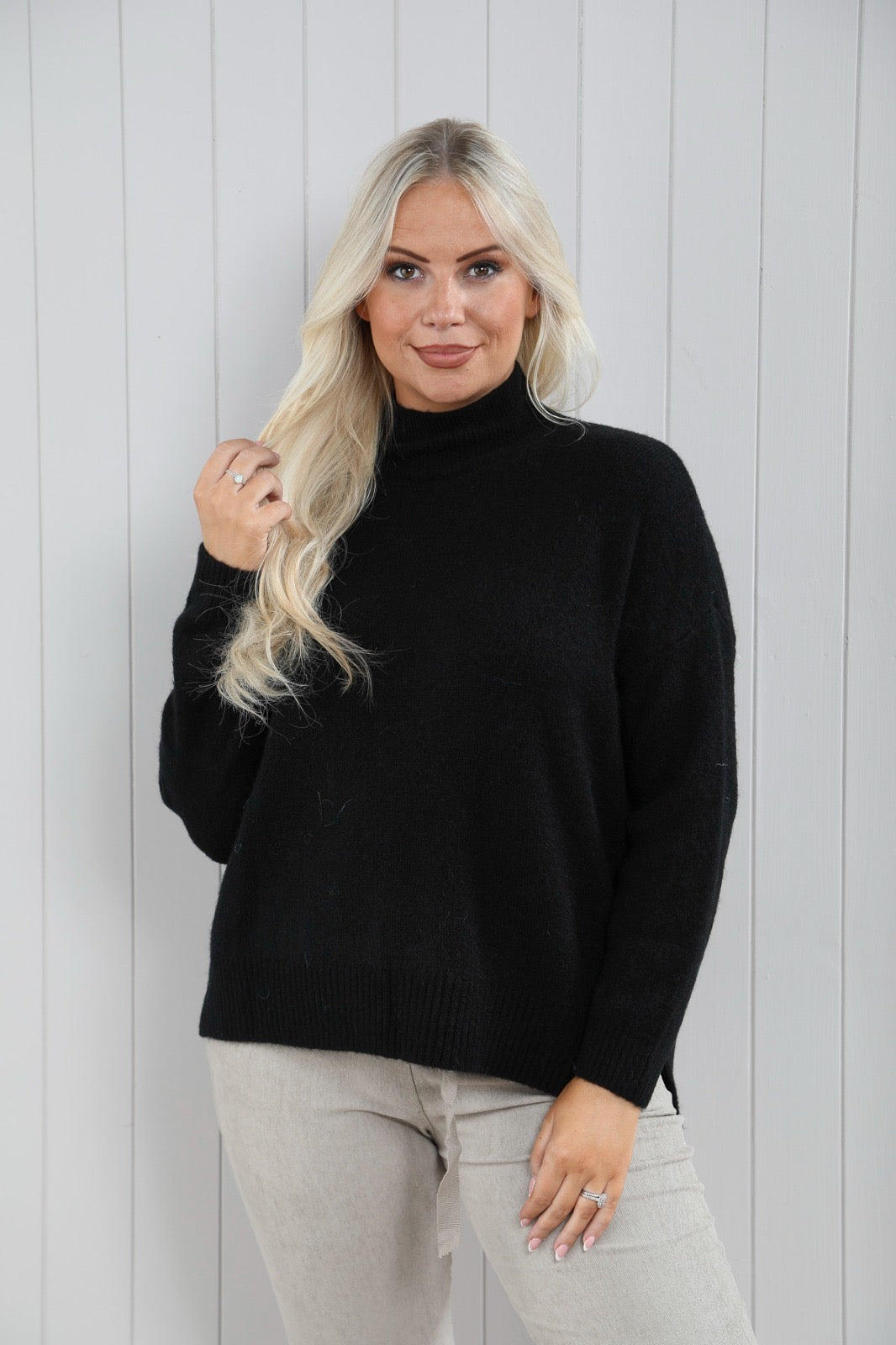 Shelby Soft Side Split Jumper Black