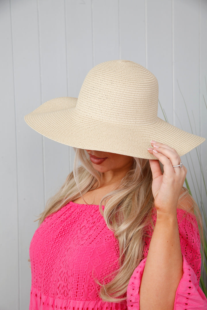 Shellie Straw Hat Beige