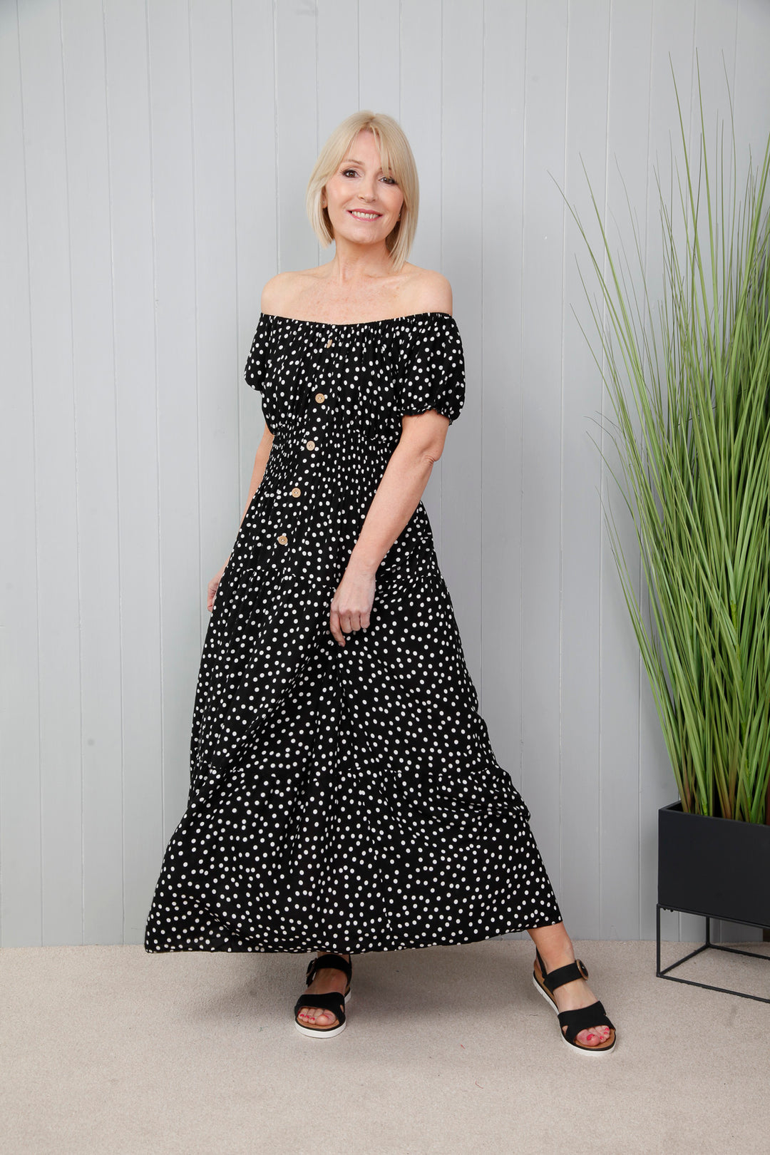 Polly Tea Dress Black