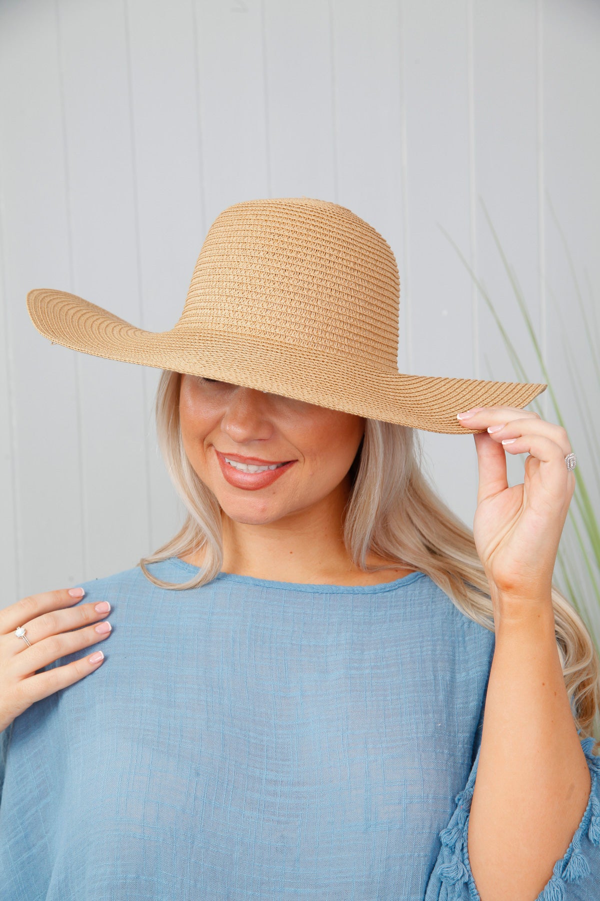 Shellie Straw Hat Tan Goose Island