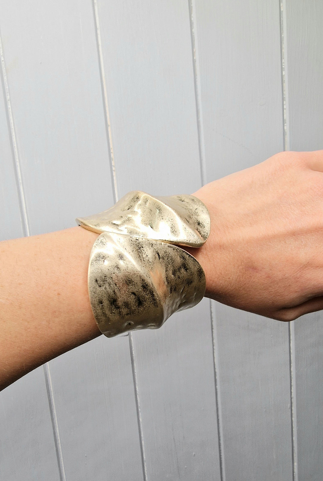Blake Matte Bangle Pale Gold
