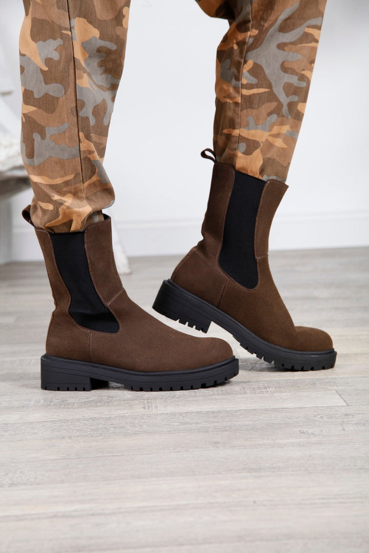 Lucy Choc Chelsea Boots - Goose Island
