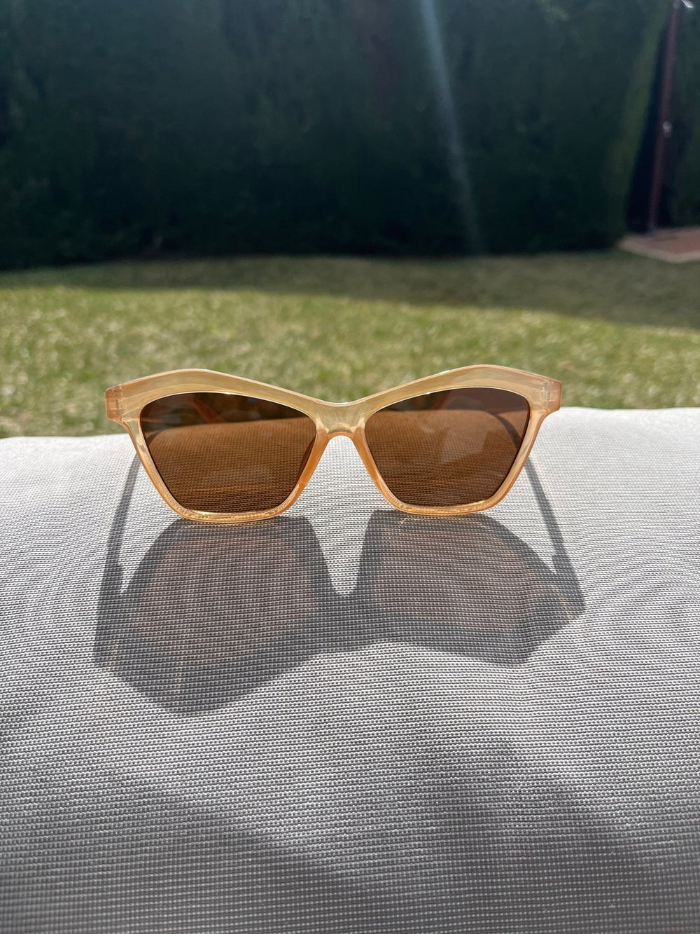 Malaga Cat Eye Sunglasses Peach - Goose Island
