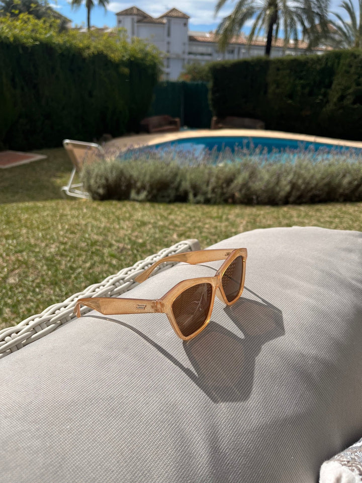 Malaga Cat Eye Sunglasses Peach - Goose Island