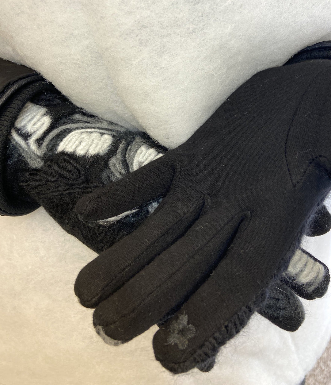 Wool Contrast Gloves - Goose Island