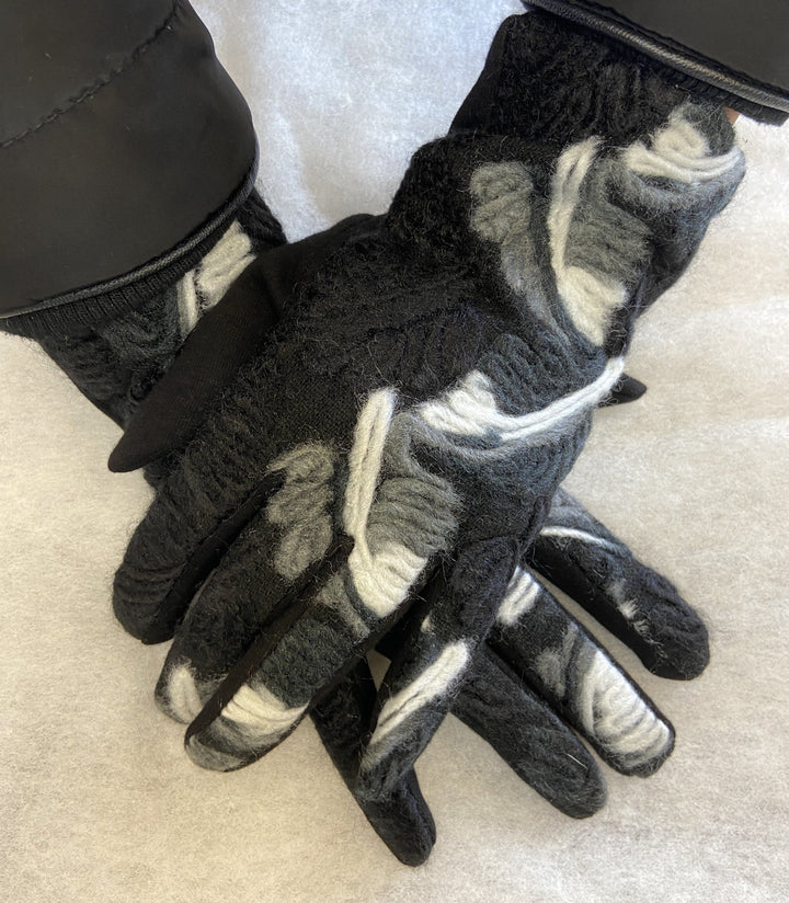Wool Contrast Gloves - Goose Island
